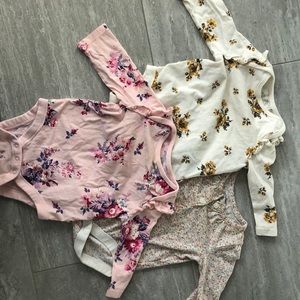 Lot of 3 Baby Gap Long Sleeve Floral Onesies